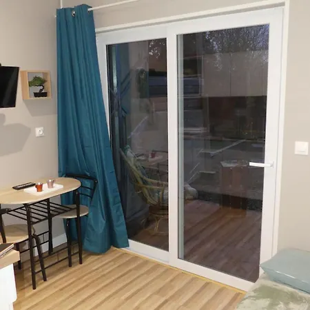 Hébergement de vacances Garden House For 2-4 People Avec Terrasse *