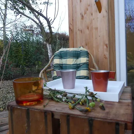 Garden House For 2-4 People Avec Terrasse Montcy-Notre-Dame